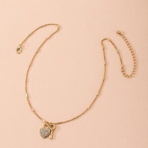3/$30 💛 Rhinestone Lock and Key Necklace